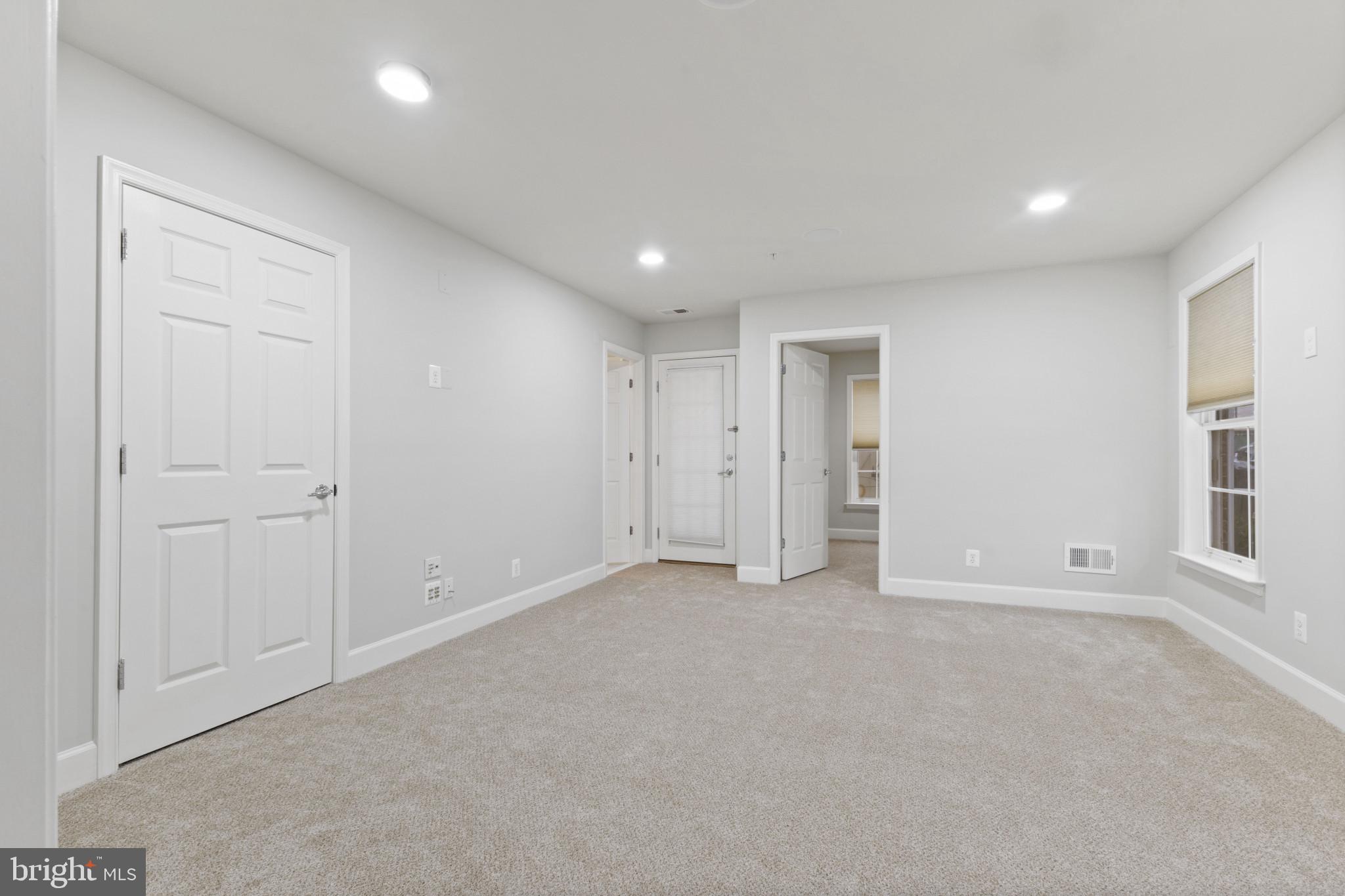 573 Dandelion Terrace Southeast Leesburg, VA 20175 - Photo 26 of 31 a view of an empty room