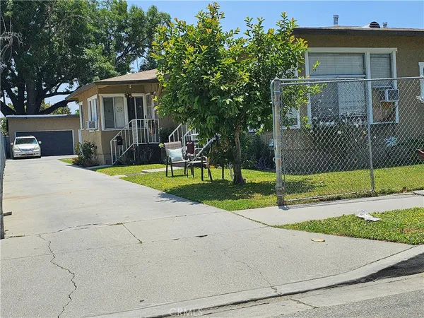 $880,000 | 214 East Johnson Street, Compton, CA 90220