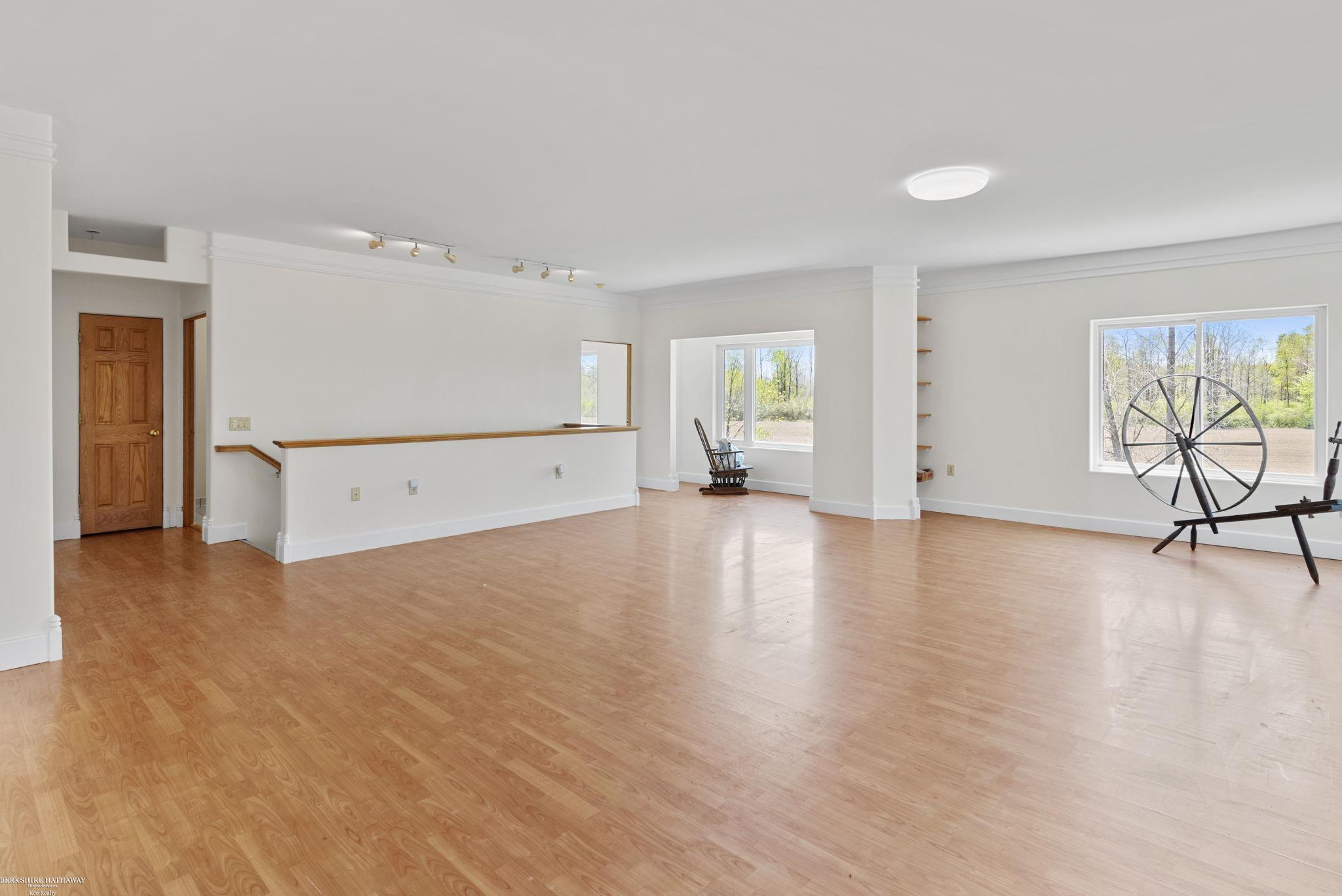 5525 Bond Road Deford, MI 48729 - Photo 7 of 35