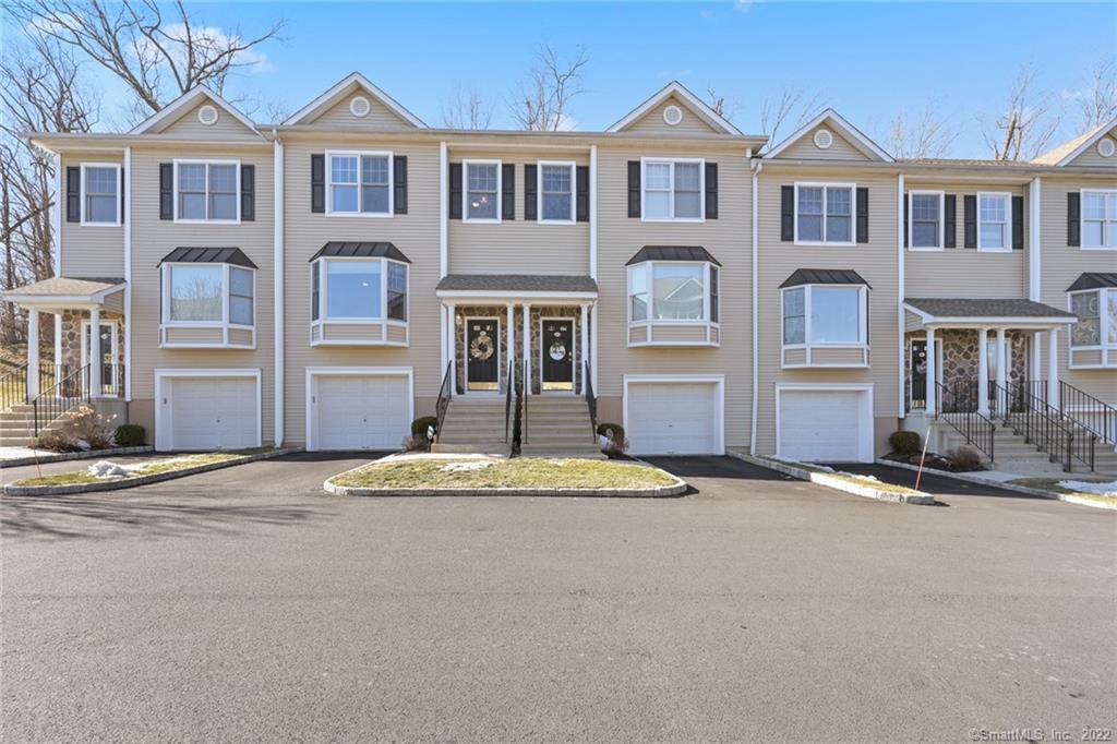 15 Scuppo Road, Unit 905 Danbury, CT 06811 - Photo 1 of 1 Beautiful curb appeal