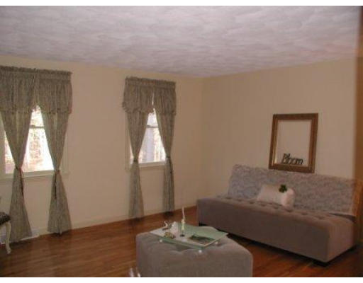 10 Tall Tree Way Georgetown, MA 01833 - Photo 7 of 17 Gallery Image 7