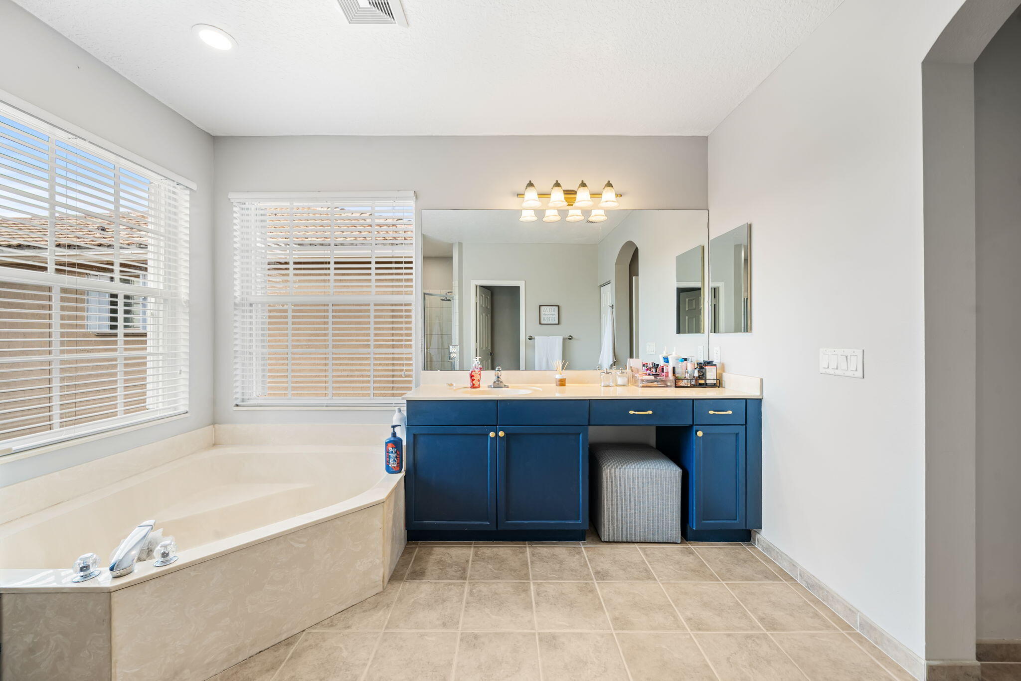 11071 Laurel Walk Road Wellington, FL 33449 - Photo 28 of 45 32-web-or-mls-DSC02403