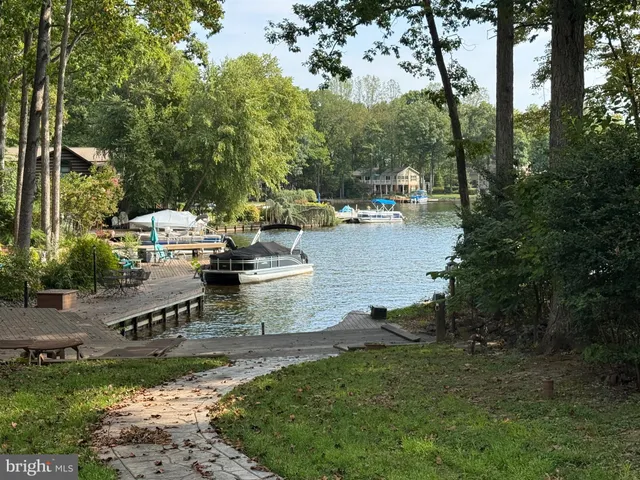 a view of a lake with houses