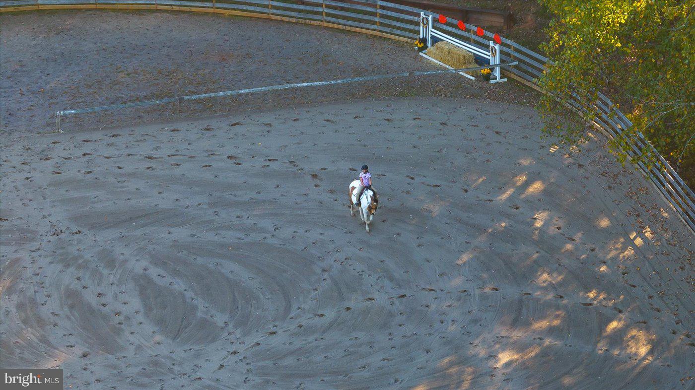 305 Wakefield Drive Locust Grove, VA 22508 - Photo 37 of 54