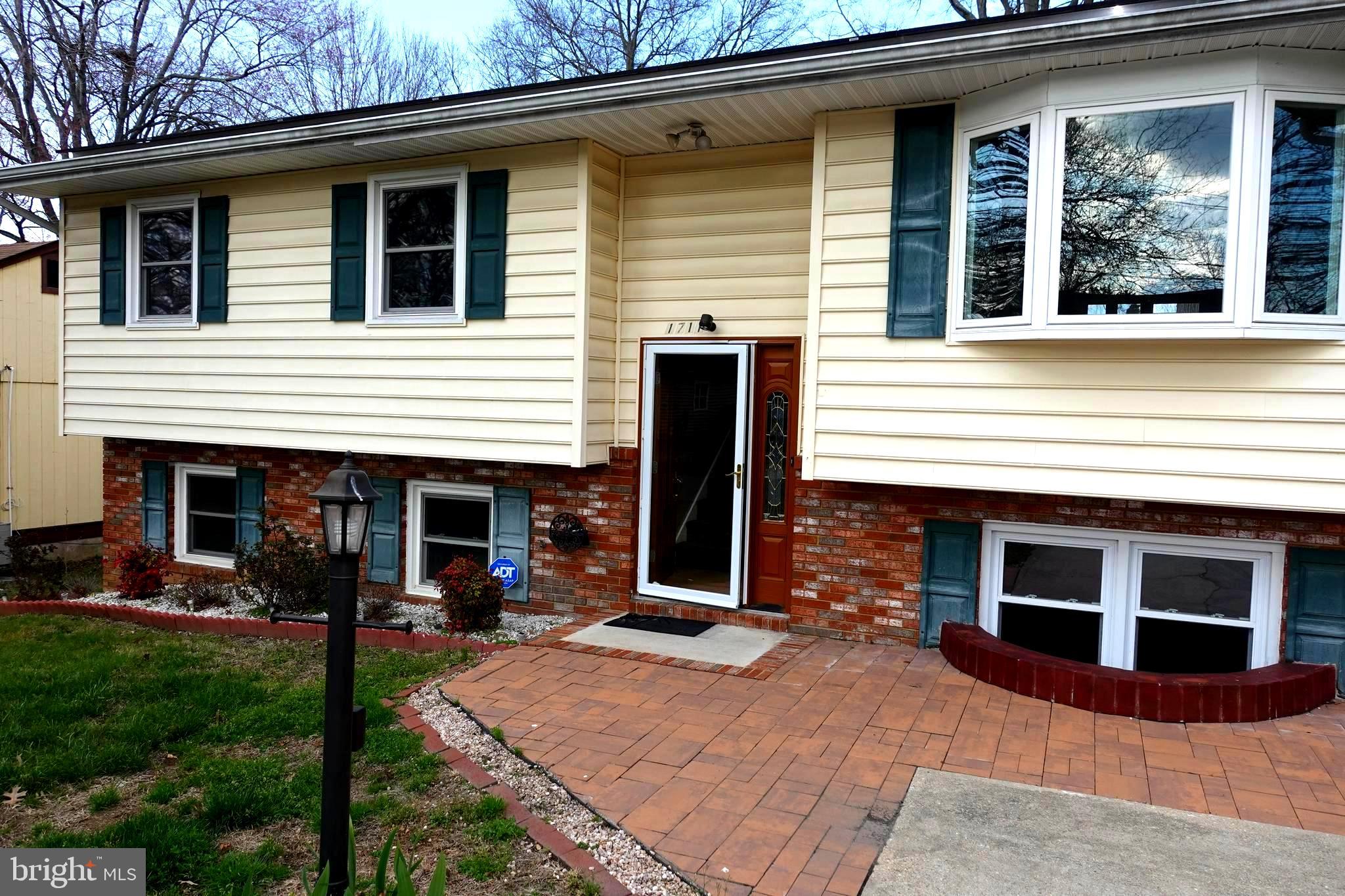 1711 Quantico Road Edgewater, MD 21037 - Photo 3 of 47
