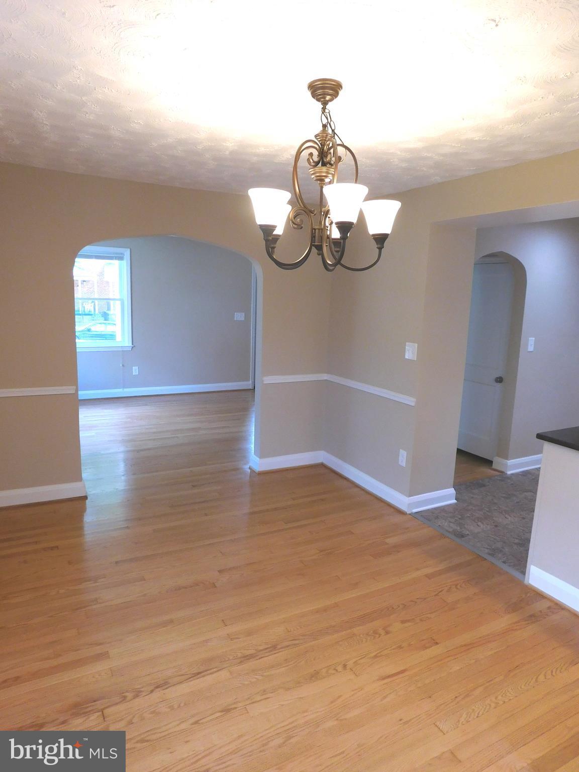 5610 Sagra Road Baltimore, MD 21239 - Photo 8 of 30 Dining Room