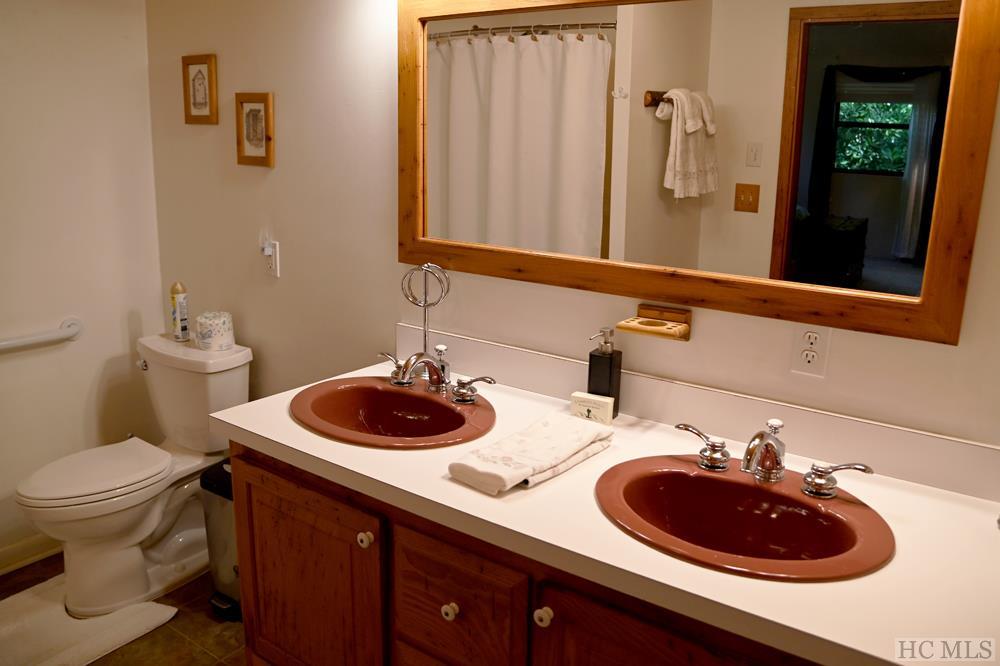 25 Norton Ridge Road Highlands, NC 28741 - Photo 6 of 16 Gallery Image 6