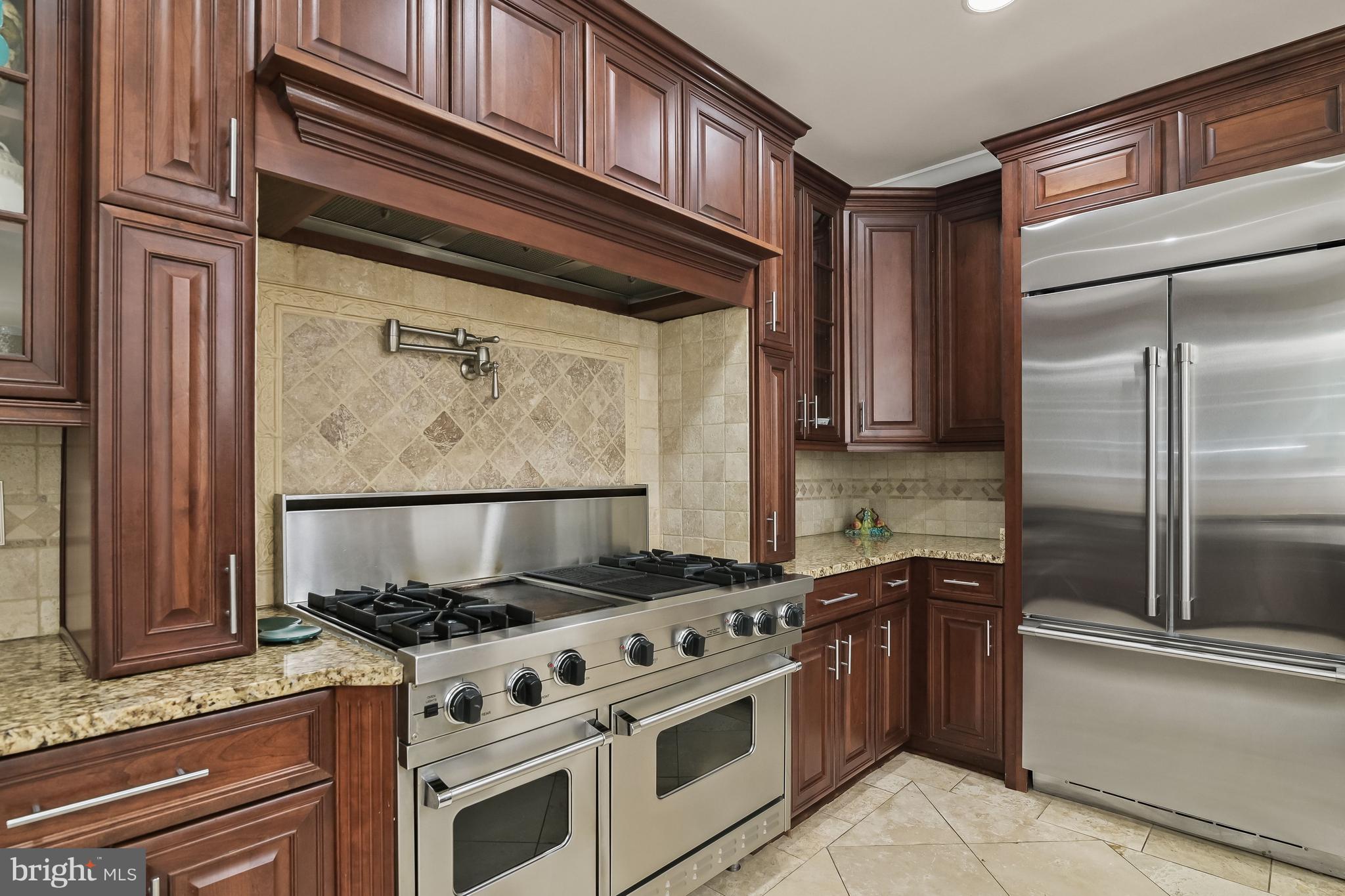 12042 Steven Lane Dunkirk, MD 20754 - Photo 16 of 79 Kitchen