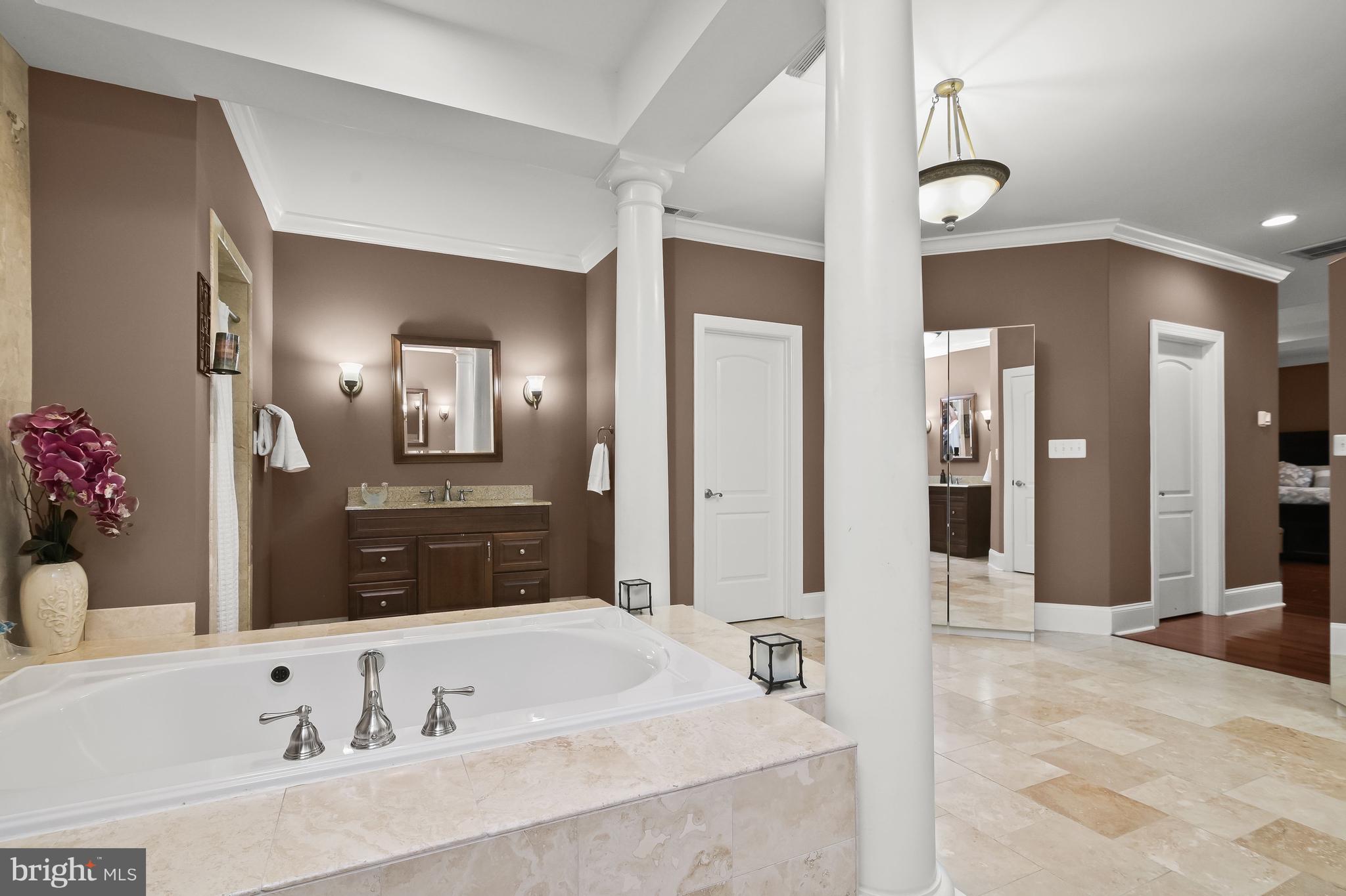 12042 Steven Lane Dunkirk, MD 20754 - Photo 34 of 79 Primary Bath