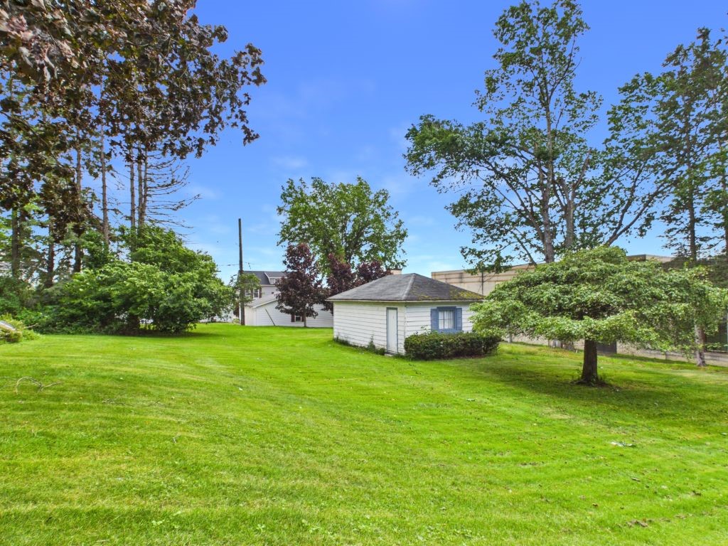 222 Chestnut Street Kane, PA 16735 - Photo 5 of 40