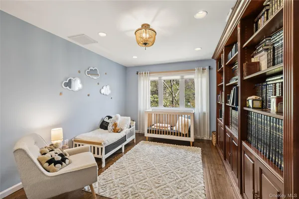 $1,300,000 | 5 Lynne Court, Suffern, NY 10901