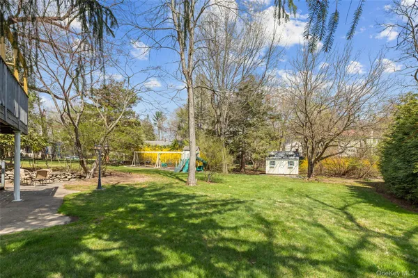 $1,300,000 | 5 Lynne Court, Suffern, NY 10901