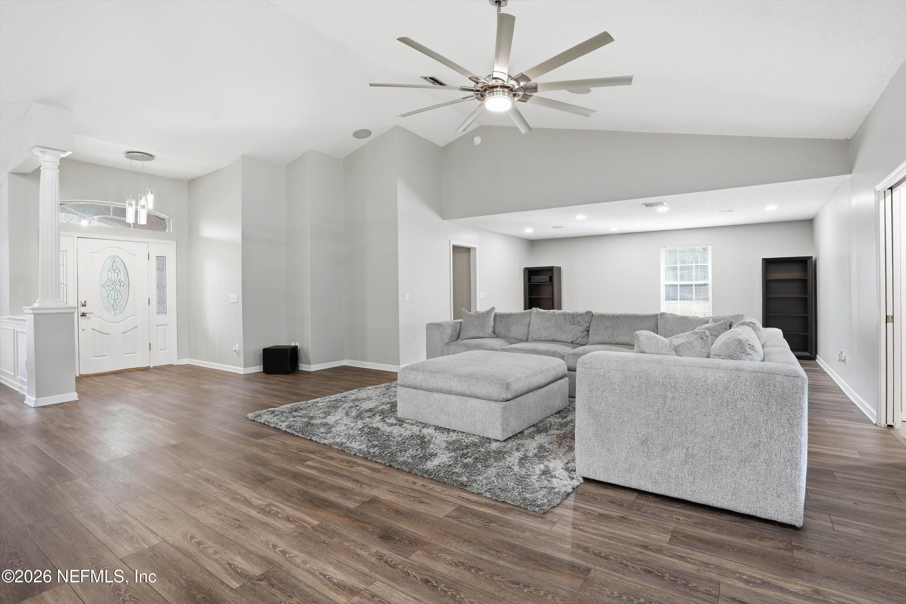 14520 Braddock Road Jacksonville, FL 32218 - Photo 6 of 35 Living Room