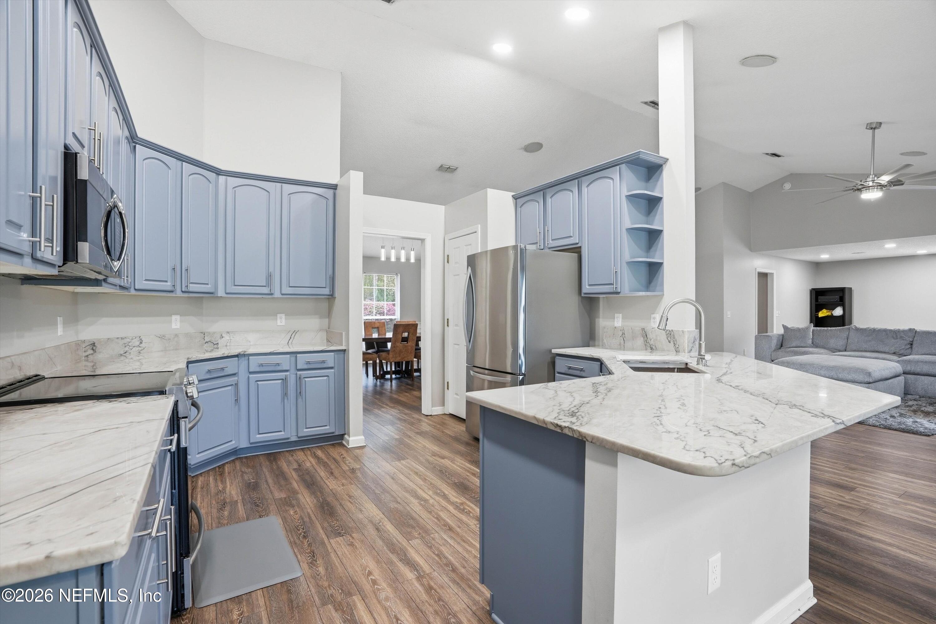 14520 Braddock Road Jacksonville, FL 32218 - Photo 10 of 35 Kitchen