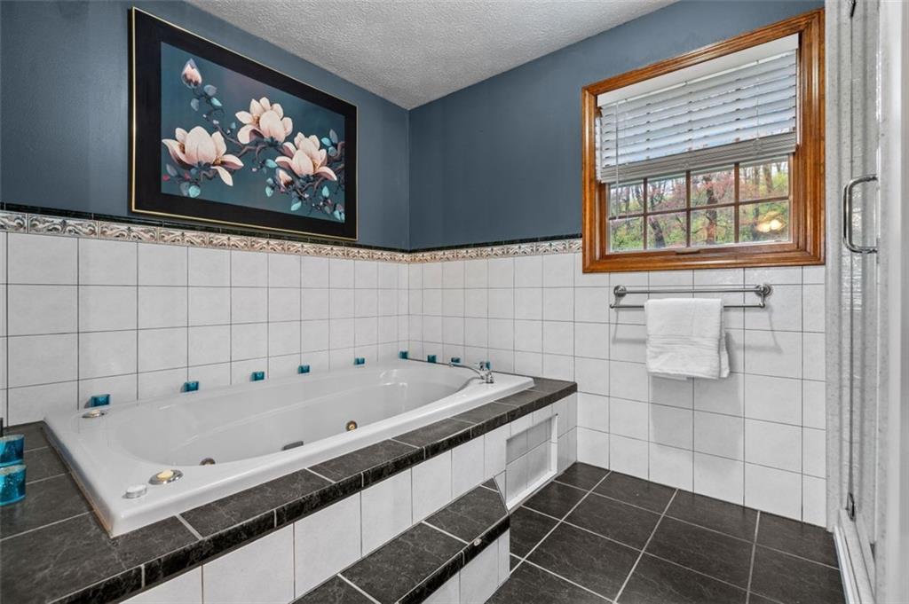 109 Midway Drive McKees Rocks, PA 15136 - Photo 25 of 33 Gallery Image 25