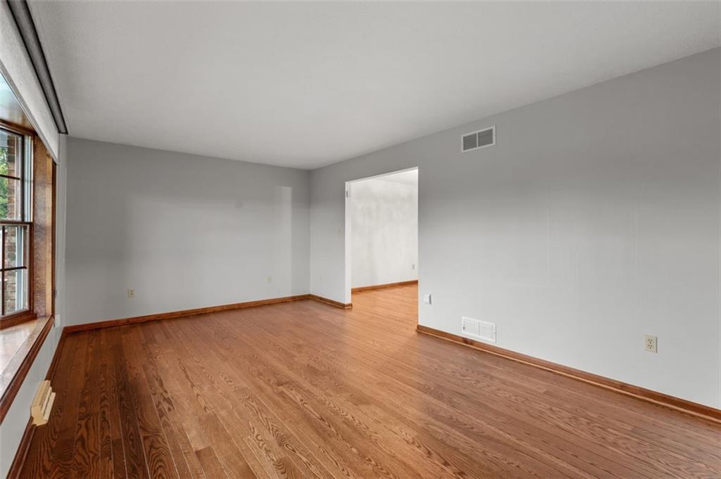 109 Midway Drive McKees Rocks, PA 15136 - Photo 4 of 33 Gallery Image 4