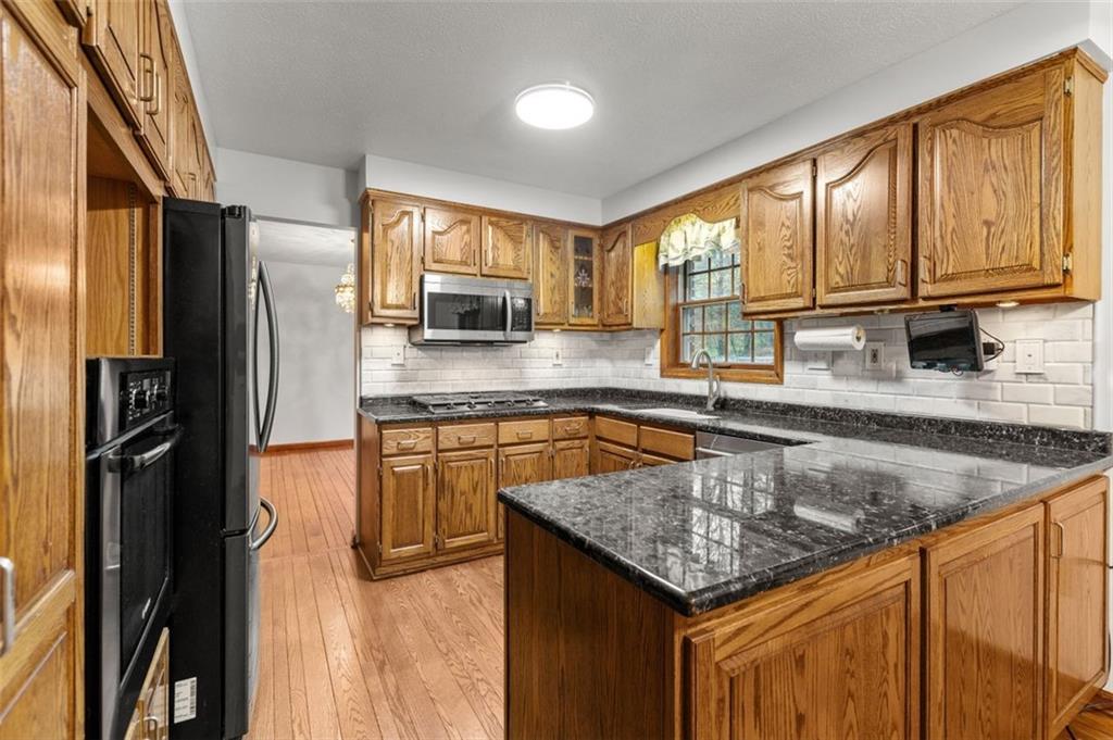 109 Midway Drive McKees Rocks, PA 15136 - Photo 9 of 33 Gallery Image 9