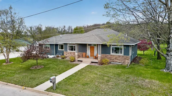$662,900 | 605 Union Street Northeast, Chatfield, MN 55923