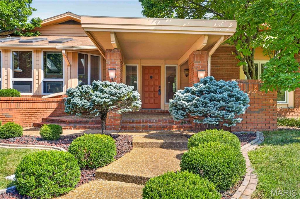11441 Ladue Road St. Louis, MO 63141 - Photo 3 of 74 Gallery Image 3