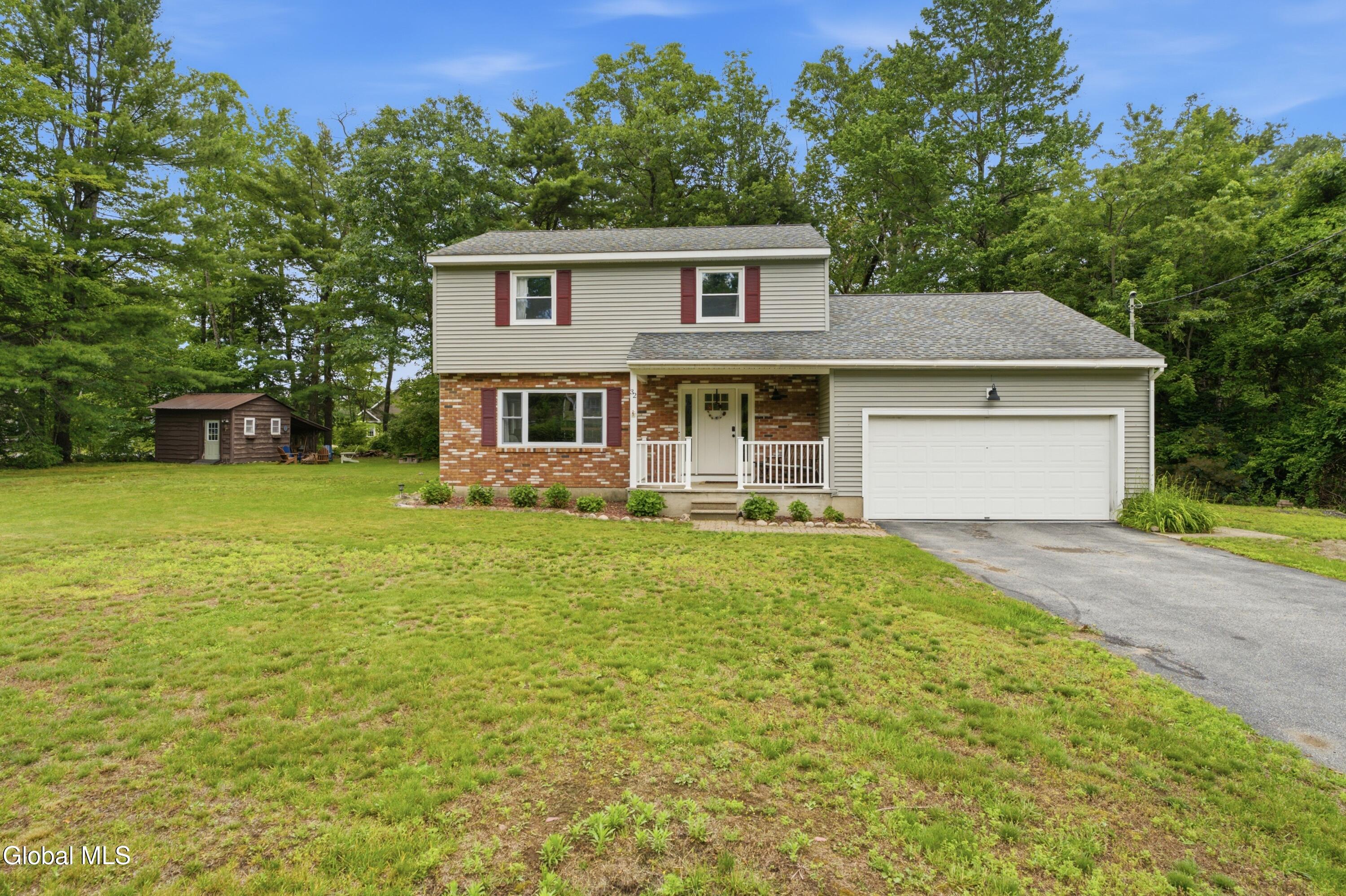 32 Kings Road Lake George, NY 12845 - Photo 2 of 37 DOD04865