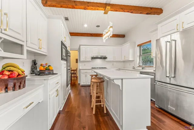 $649,700 | 6342 Riverbend Lakes Drive, Baton Rouge, LA 70820