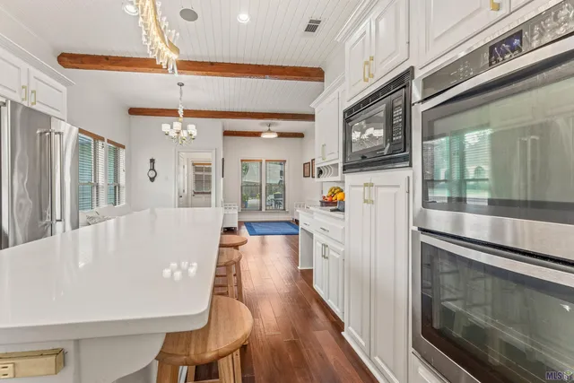 $649,700 | 6342 Riverbend Lakes Drive, Baton Rouge, LA 70820