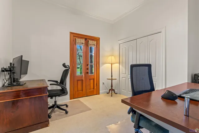 $649,700 | 6342 Riverbend Lakes Drive, Baton Rouge, LA 70820