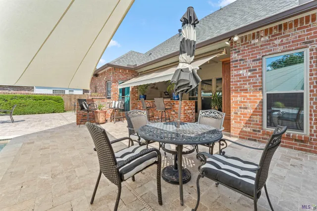 $649,700 | 6342 Riverbend Lakes Drive, Baton Rouge, LA 70820