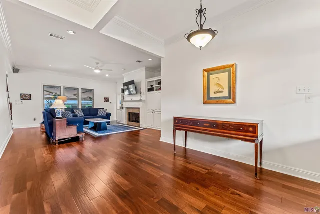 $649,700 | 6342 Riverbend Lakes Drive, Baton Rouge, LA 70820