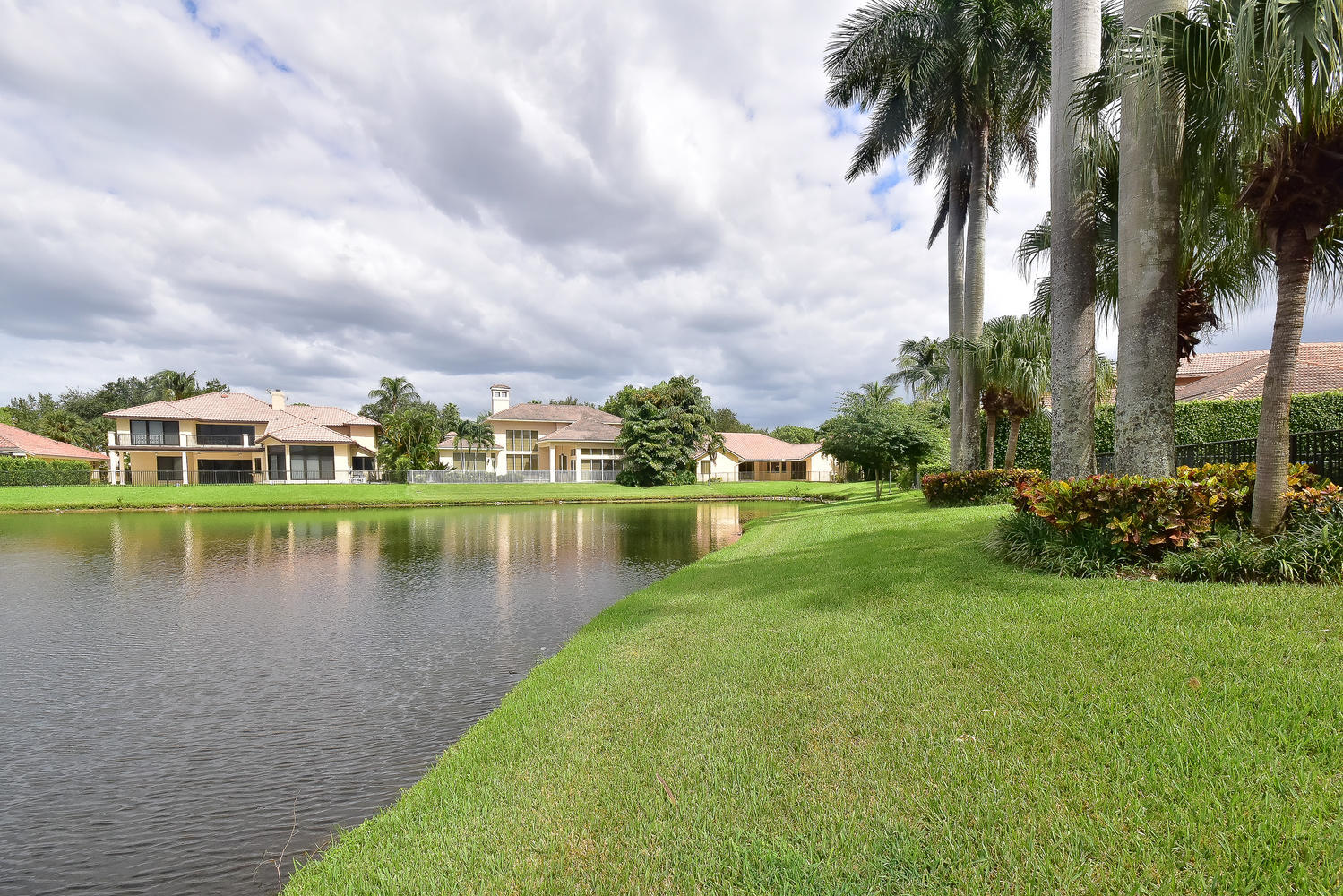 5831 Harrington Way Boca Raton, FL 33496 - Photo 23 of 24 lake backyard
