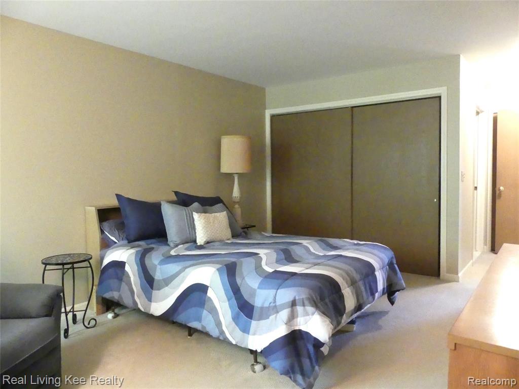 964 Wexford Way Rochester Hills, MI 48307 - Photo 11 of 25