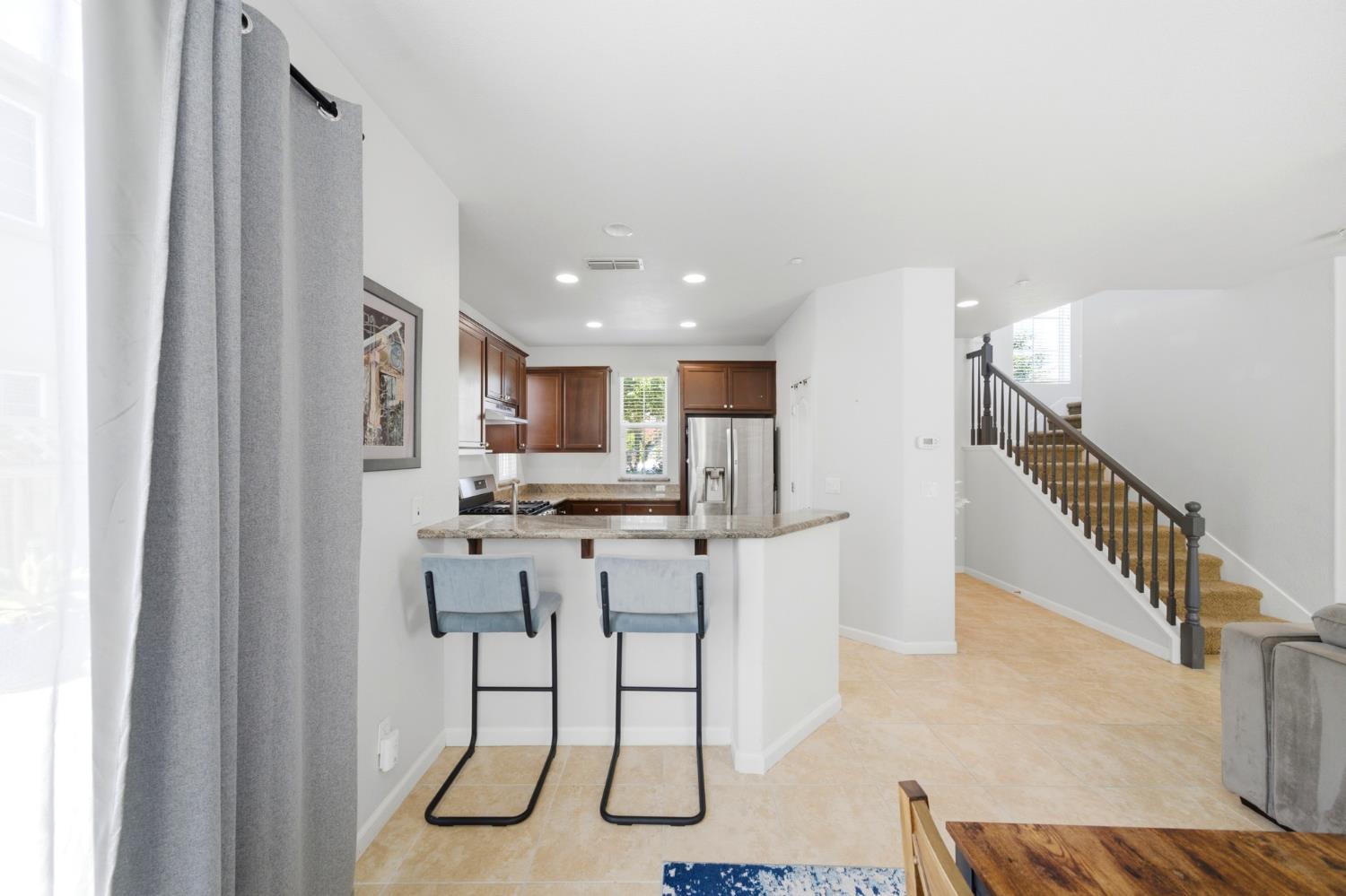 698 Equinox Loop Lincoln, CA 95648 - Photo 9 of 33