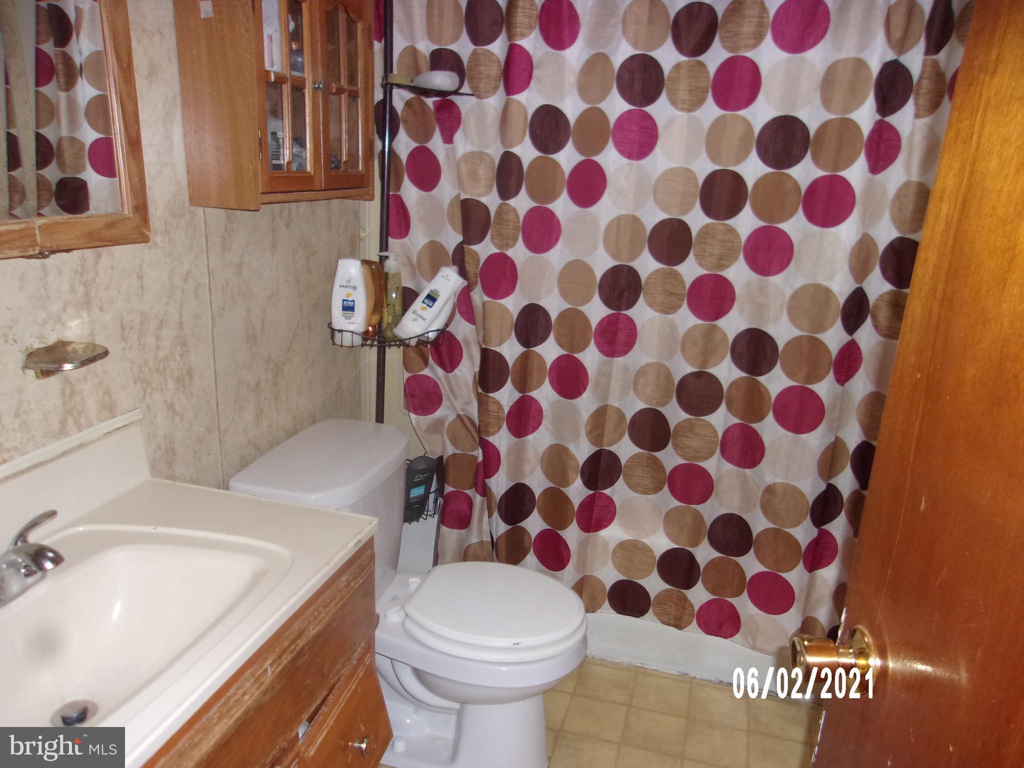 128 Laurel Road Sharon Hill, PA 19079 - Photo 8 of 10 Bathroom