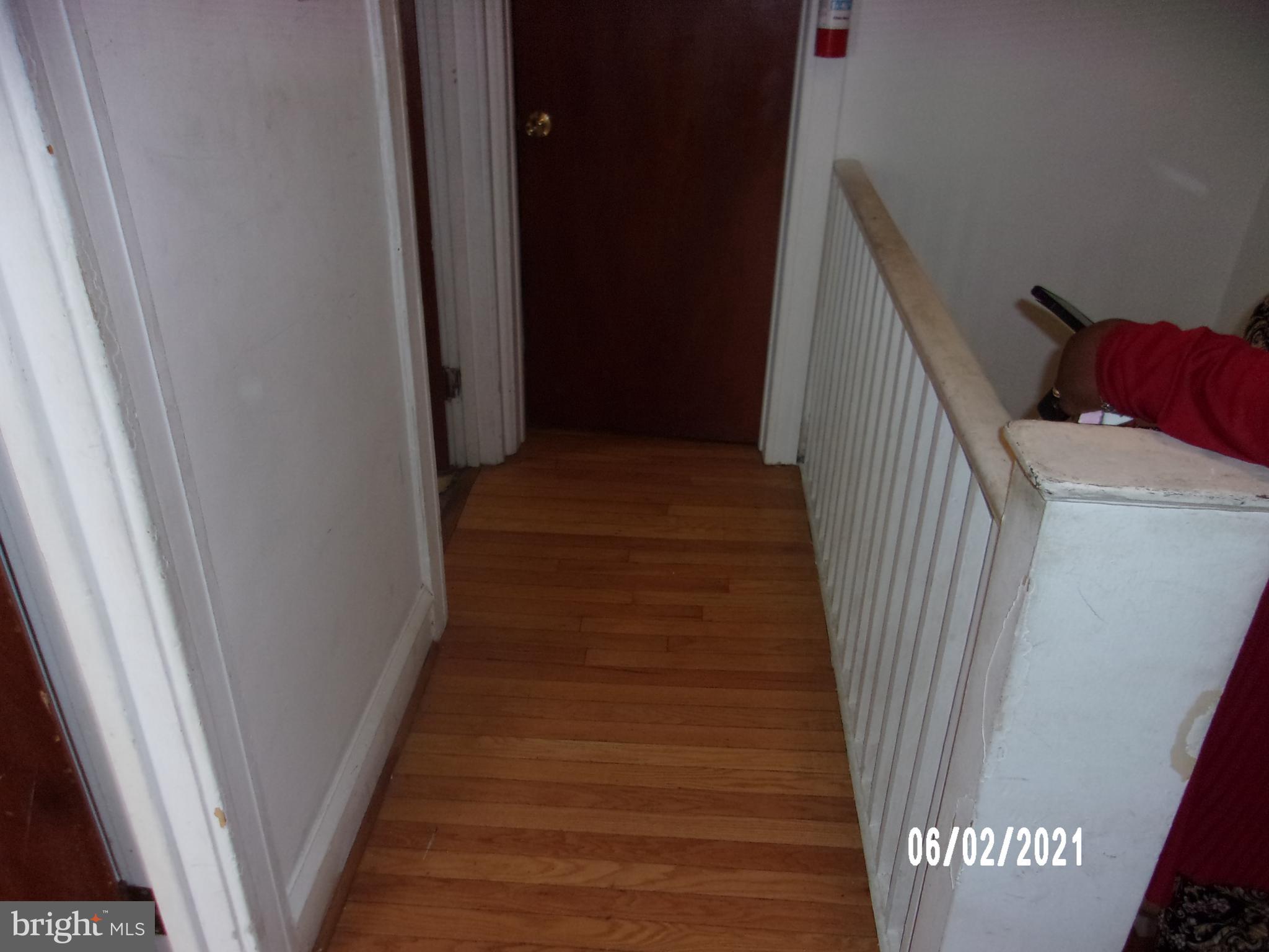 128 Laurel Road Sharon Hill, PA 19079 - Photo 9 of 10 Hallway