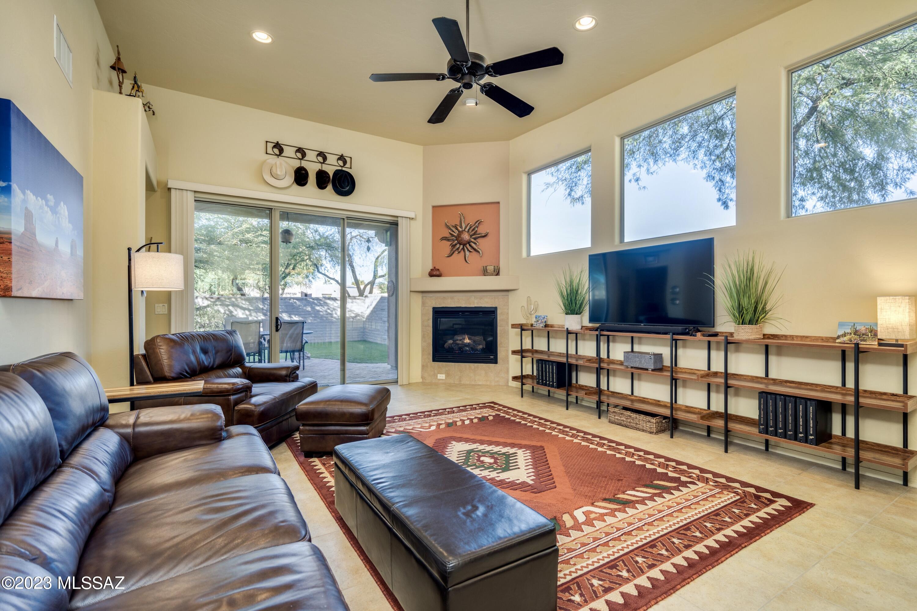 223 East Spring Sky Street Tucson, AZ 85737 - Photo 11 of 37