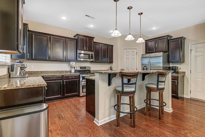 8201 Ruddock Place Hayes, VA 23072 - Photo 6 of 40