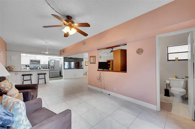 $259,000 | 2774 South University Drive, Unit 10A, Davie, FL 33328