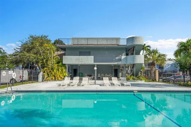 $259,000 | 2774 South University Drive, Unit 10A, Davie, FL 33328