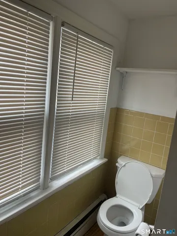 $1,000 | 598 Frenchtown Road, Bridgeport, CT 06606