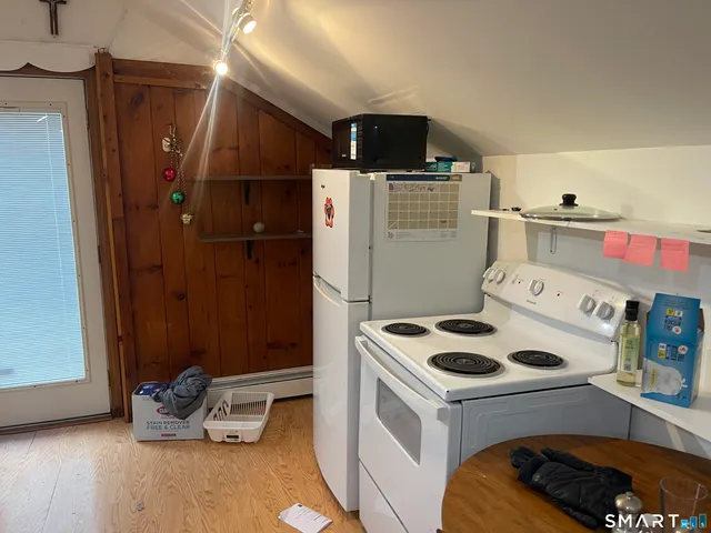 $1,000 | 598 Frenchtown Road, Bridgeport, CT 06606