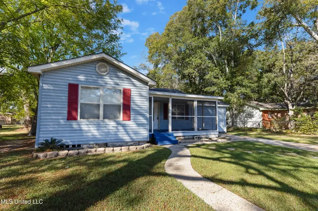 $132,000 | 2103 21st Street, Pascagoula, MS 39581
