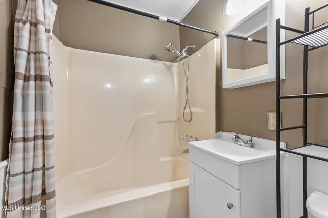 $132,000 | 2103 21st Street, Pascagoula, MS 39581