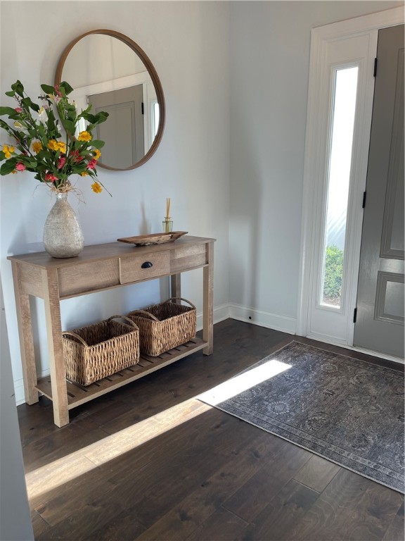 803 Mariners Circle St. Simons Island, GA 31522 - Photo 3 of 28 Inviting spacious entry