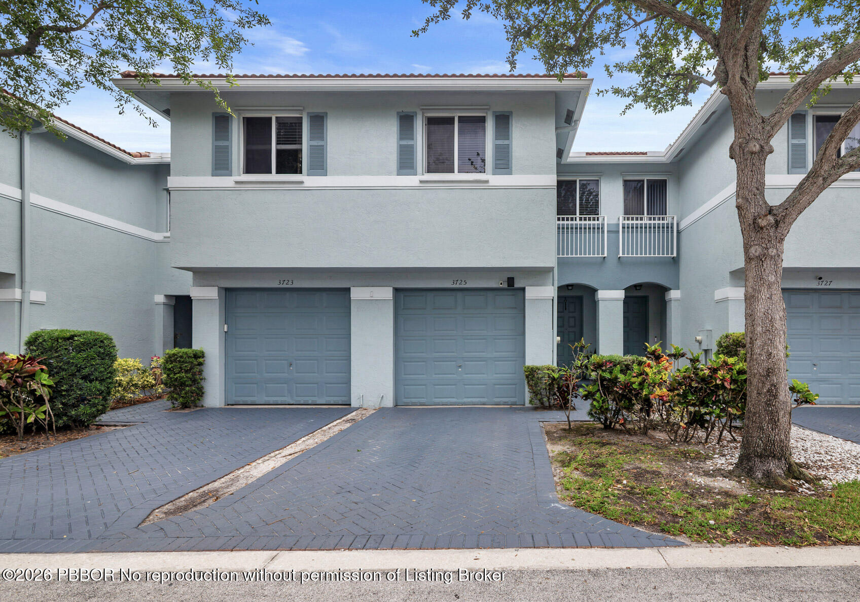3725 Oleander Terrace, Unit 3725 Riviera Beach, FL 33404 - Photo 1 of 22 Front
