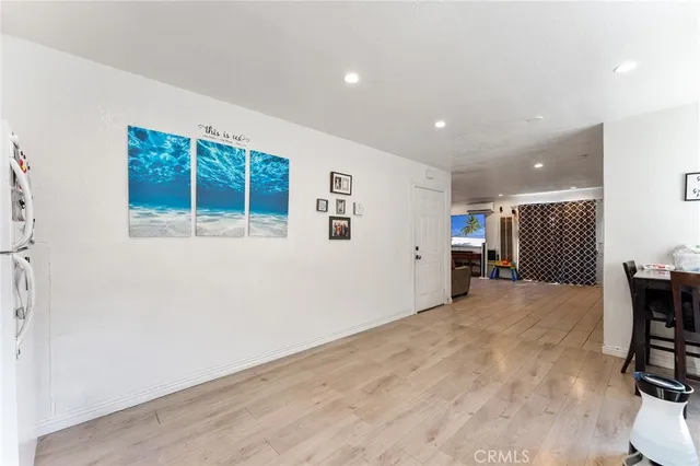 a view of livingroom with furniture and windows