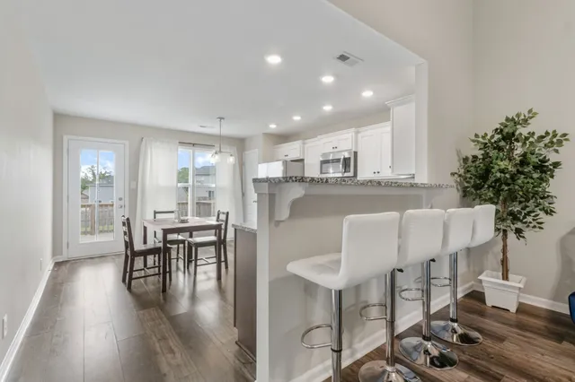 $1,900 | 125 Tomahawk Point, Clarksville, TN 37040