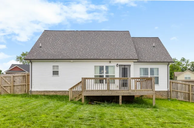 $1,900 | 125 Tomahawk Point, Clarksville, TN 37040