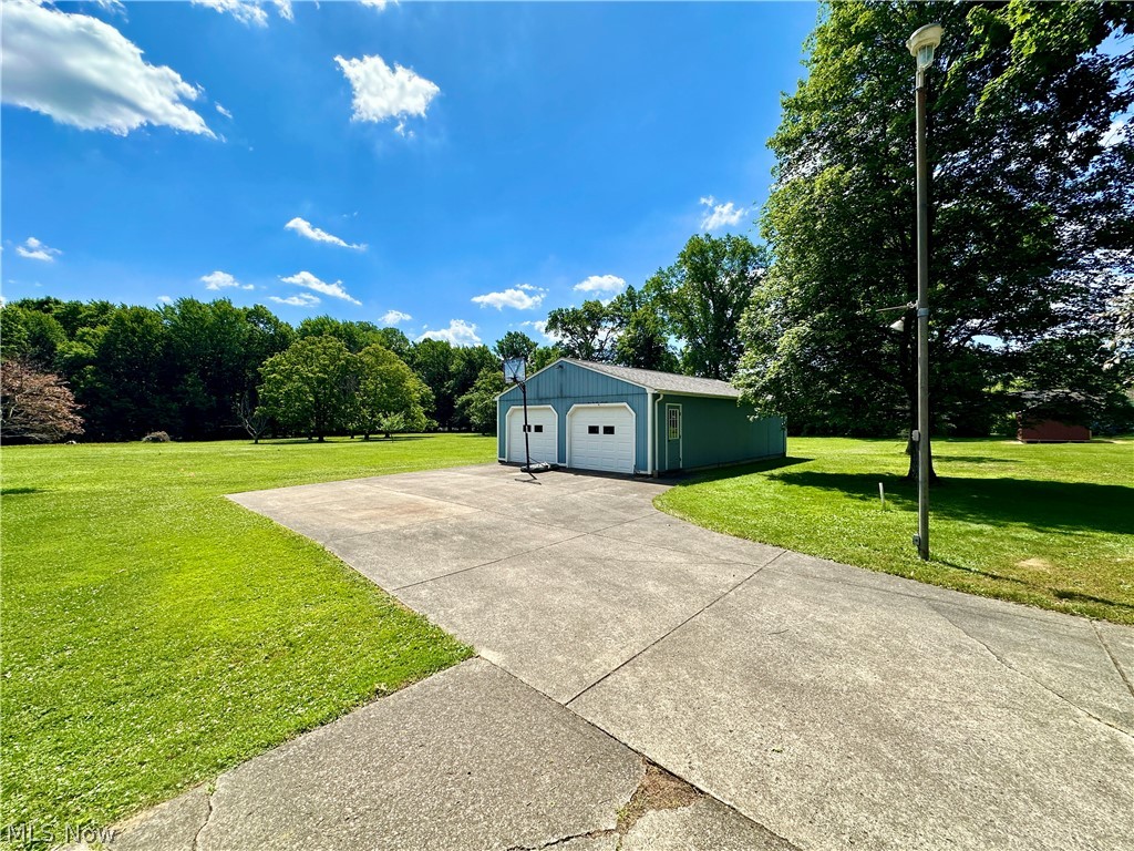 1465 Warner Road Southeast Hubbard, OH 44425 - Photo 32 of 40