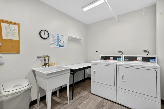 $250,000 | 500 West Huntington Commons Road, Unit 253, Mount Prospect, IL 60056