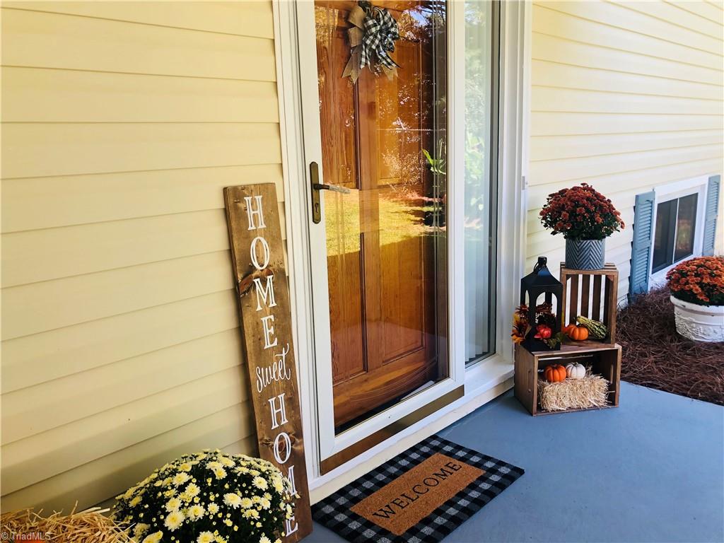 559 Jackson Rd Extension Mount Airy, NC 27030 - Photo 3 of 33 Gallery Image 3